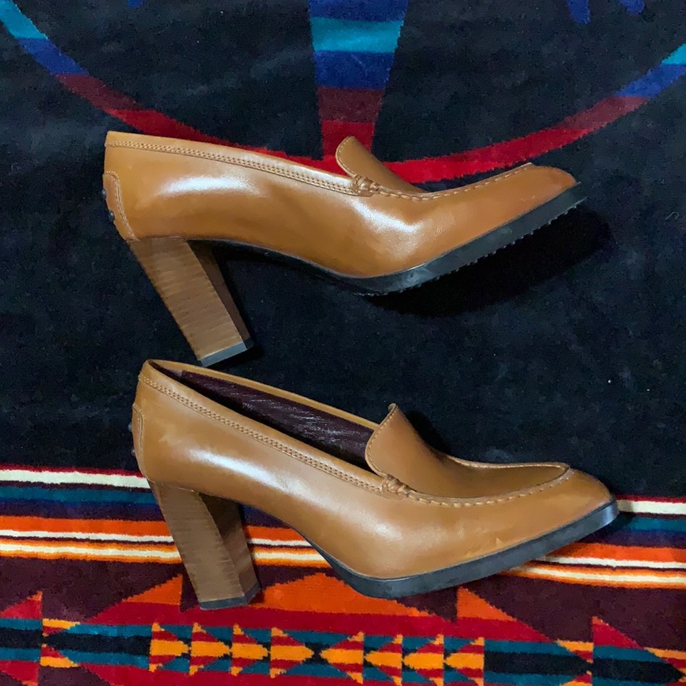 Tod’s Heeled  Leather Loafers US7.5